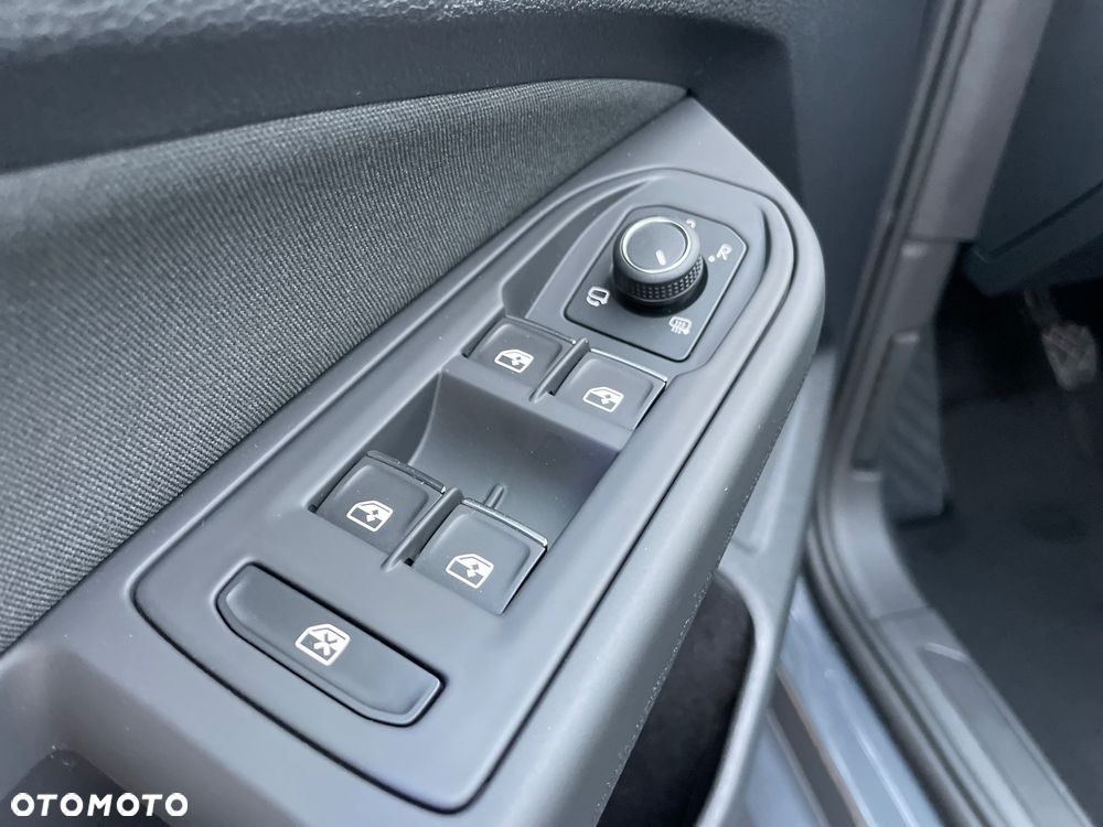 Volkswagen Golf 1.5 TSI EVO Style - 24