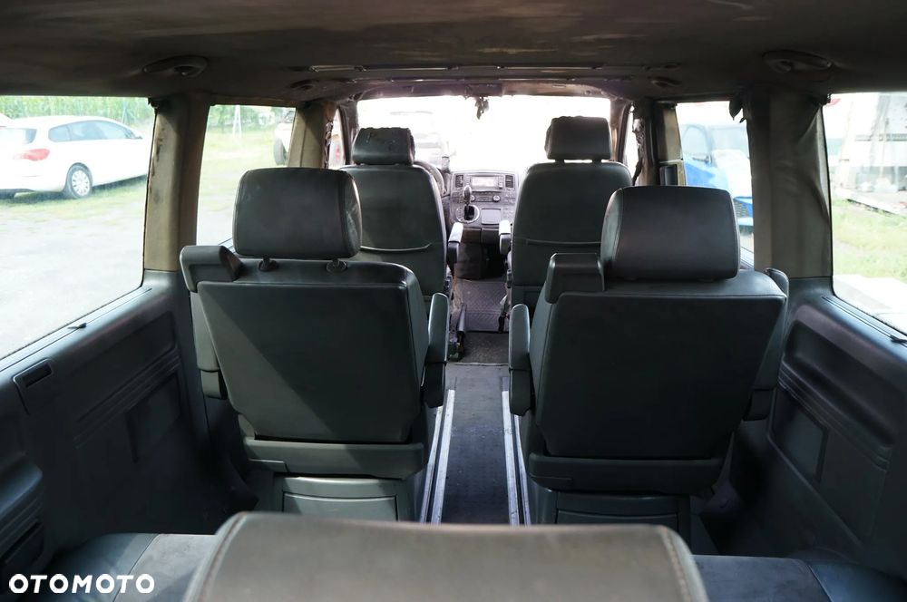 Volkswagen Multivan - 18