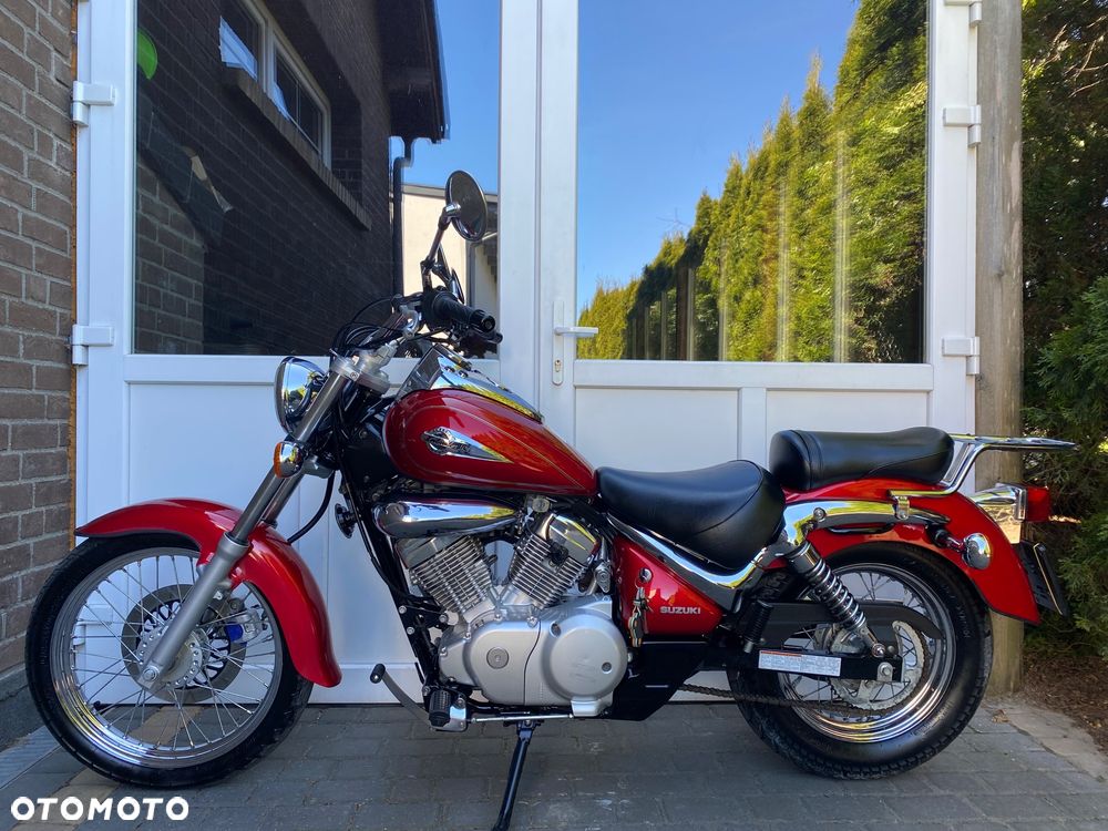 Suzuki Intruder - 7