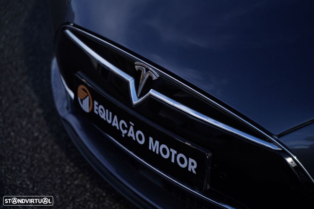 Tesla Model S 85D - 24