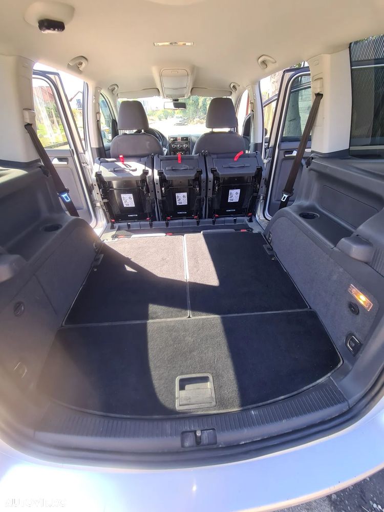 Volkswagen Touran 1.6 TDI BlueMotion Technology Comfortline - 25