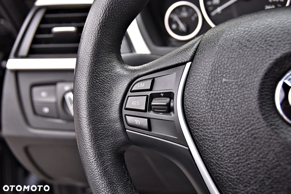 BMW 3GT 320i Luxury Line - 29