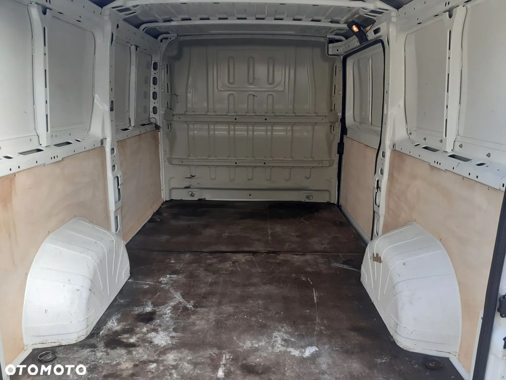 Peugeot BOXER - 28
