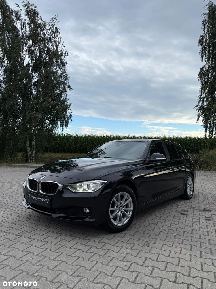 BMW Seria 3 318d DPF Touring - 3