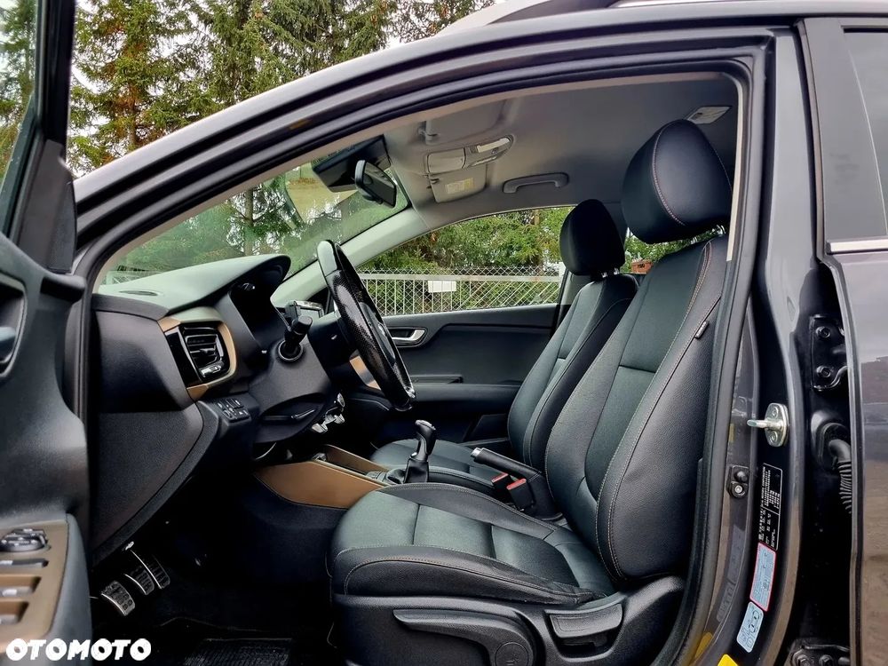 Kia Stonic 1.4 L - 9