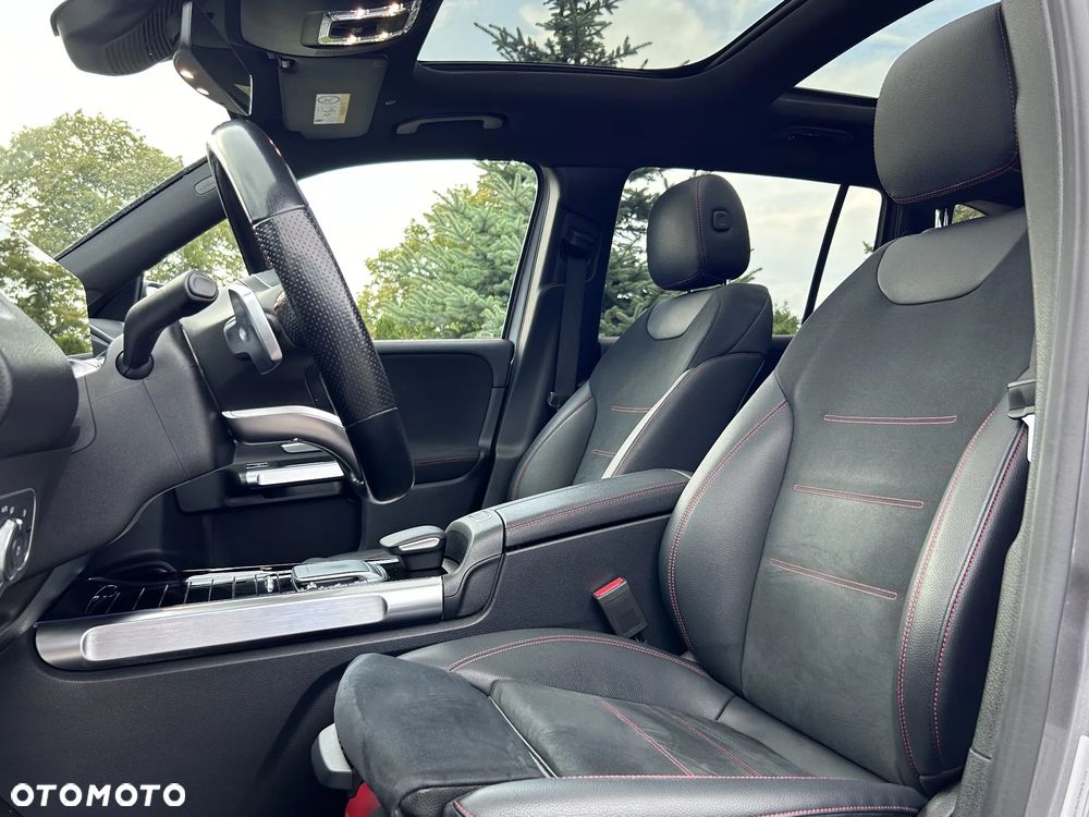 Mercedes-Benz GLB 200 d AMG Line 8G-DCT - 12