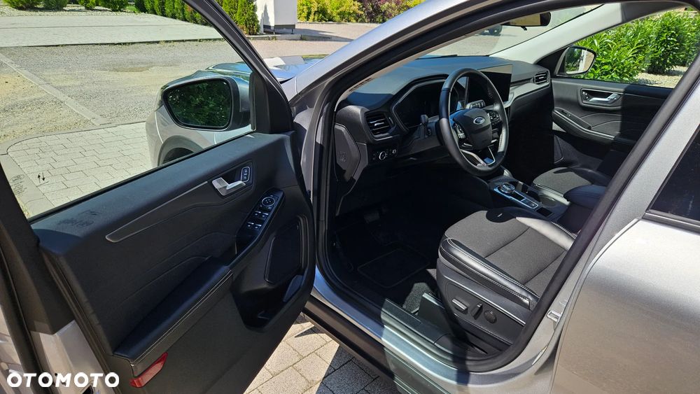 Ford Kuga - 13