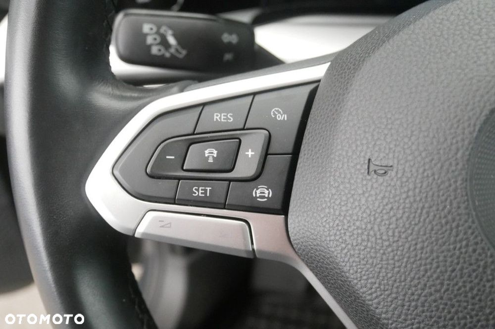 Volkswagen Golf 1.0 TSI - 19