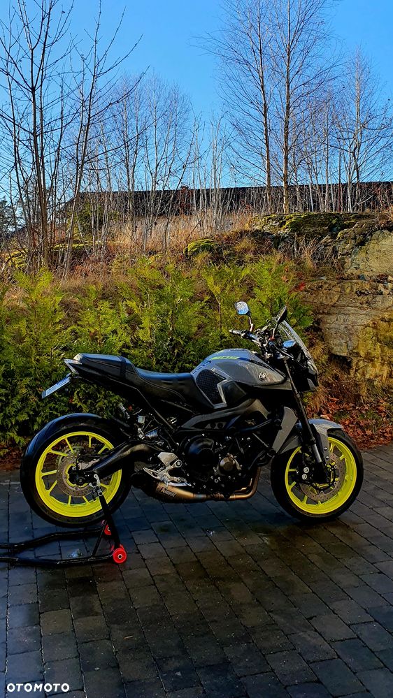 Yamaha MT - 32