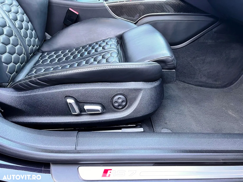 Audi RS7 - 30
