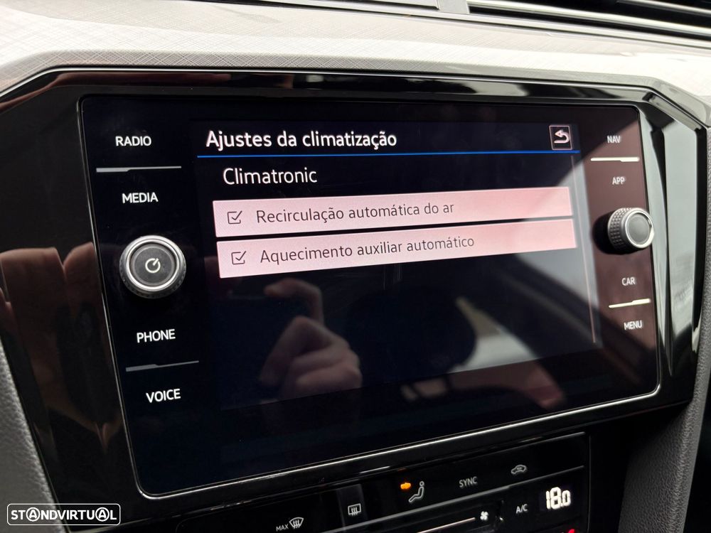 VW Passat Variant 2.0 TDi Elegance DSG - 49