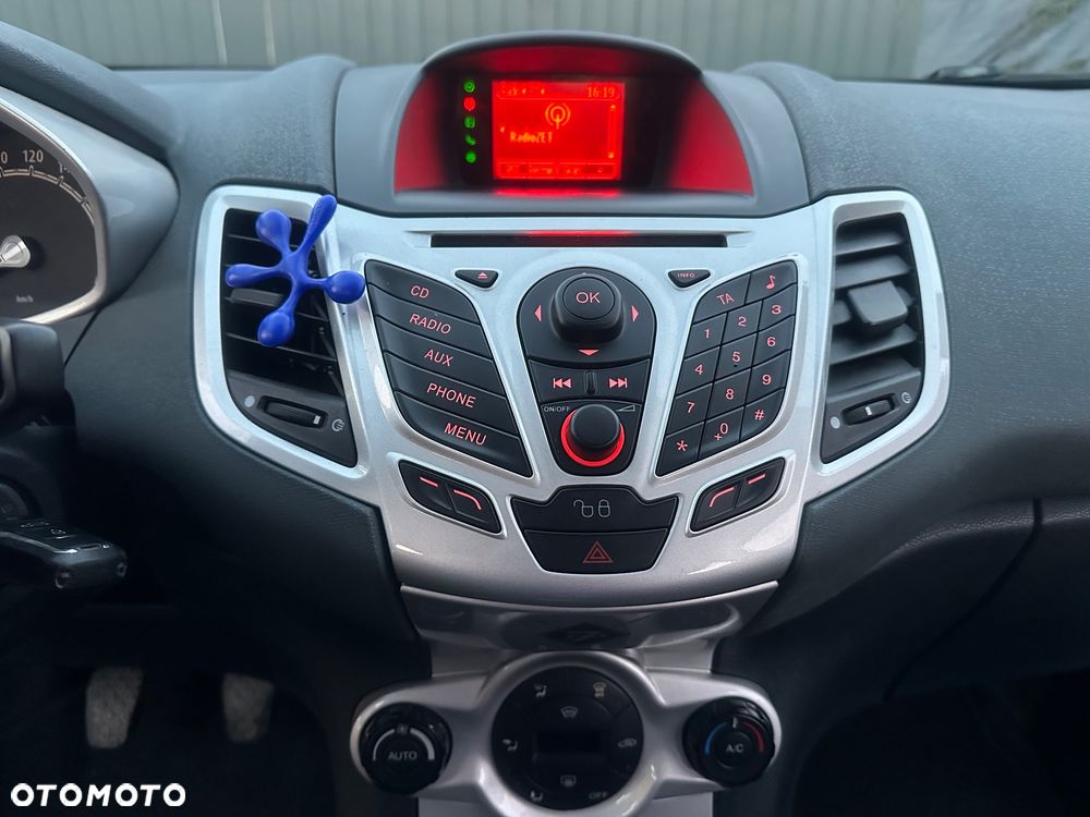 Ford Fiesta 1.6 Ti-VCT Ghia - 39