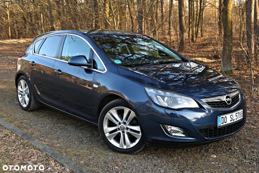 Opel Astra 1.6 Turbo - 19