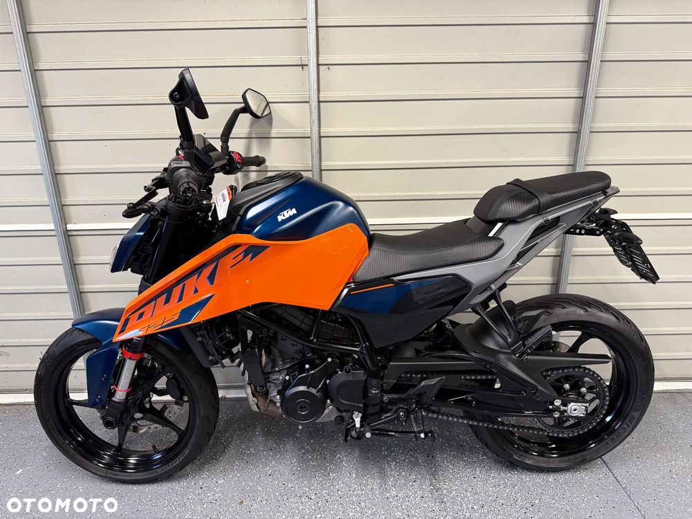 KTM Duke - 13