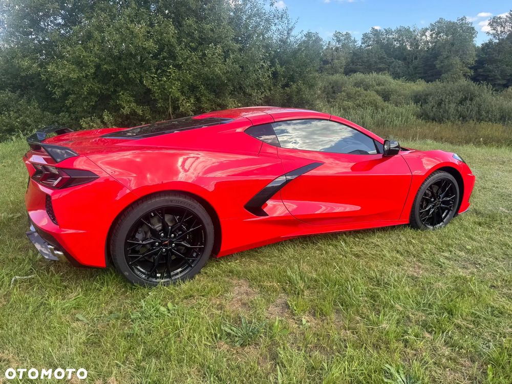 Chevrolet Corvette - 9