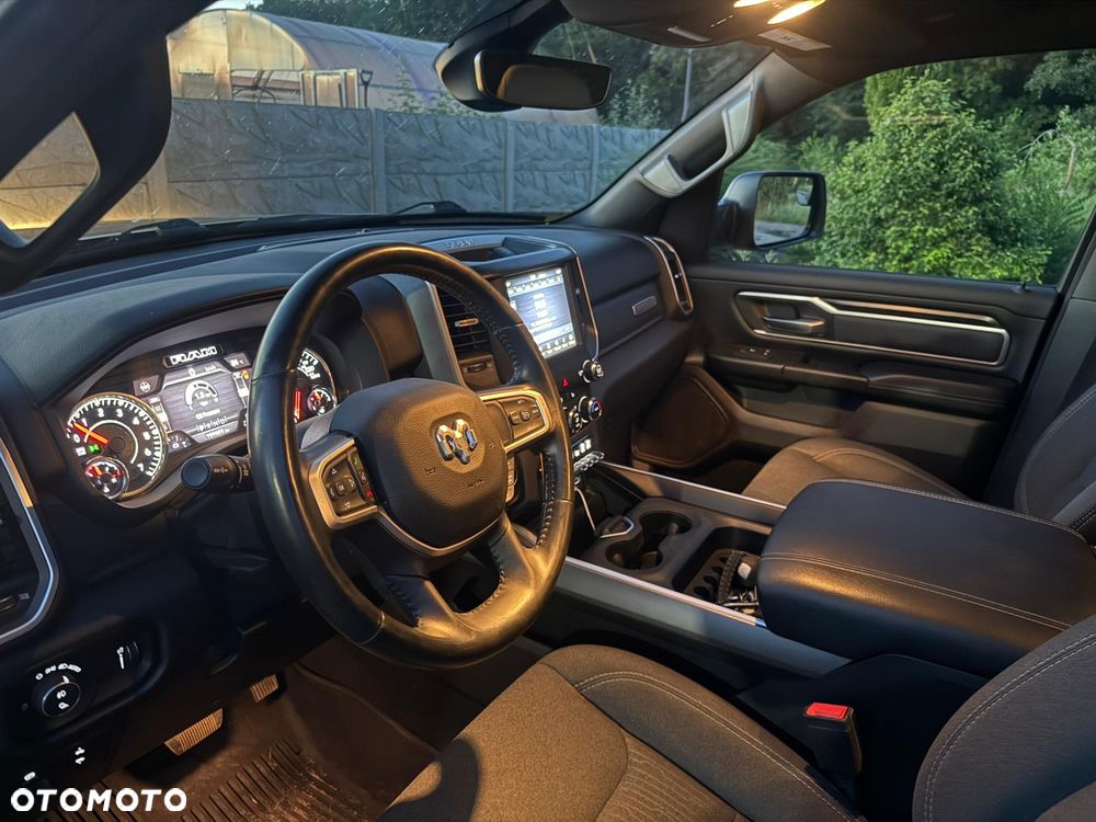 RAM 1500 5.7 Crew Cab Bighorn - 14