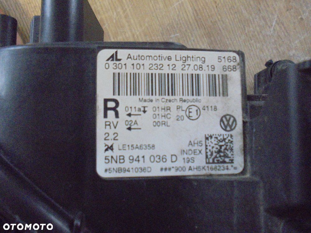 VOLKSWAGEN TIGUAN LAMPA PRAWA PRZÓD EUROPA - 6