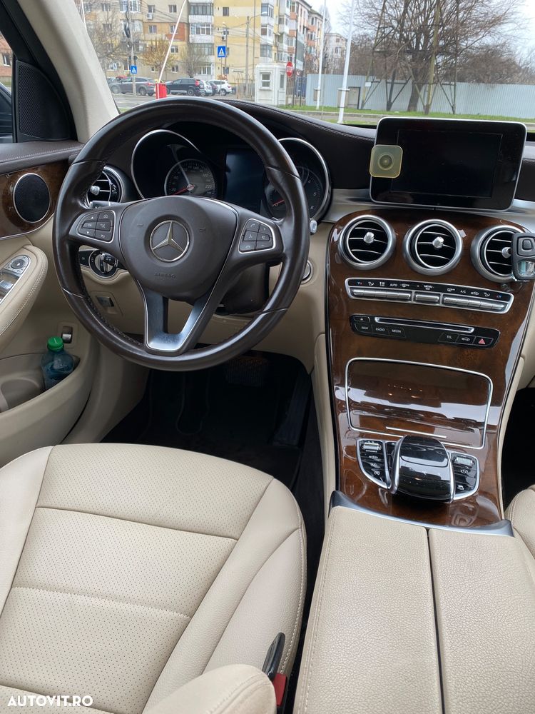 Mercedes-Benz GLC 250 d 4MATIC - 11