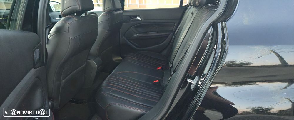 Peugeot 308 1.2 PureTech GT Line - 8