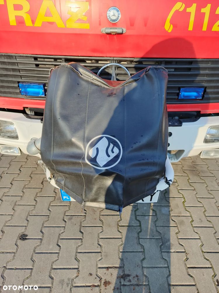 Mercedes-Benz 814F - 22