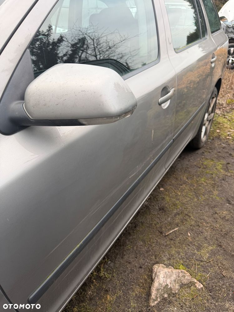 Skoda Octavia 2.0 TDI DPF Elegance DSG - 4