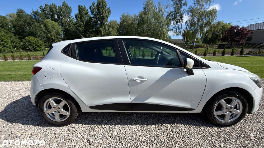 Renault Clio - 10