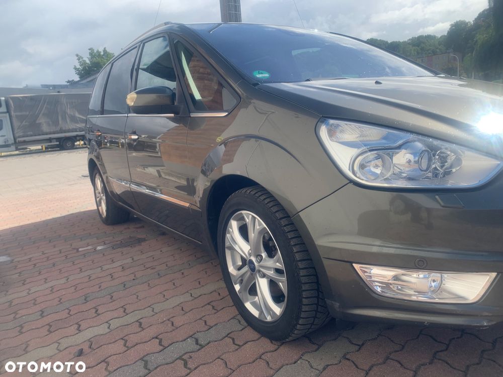 Ford Galaxy 2011 photo 2