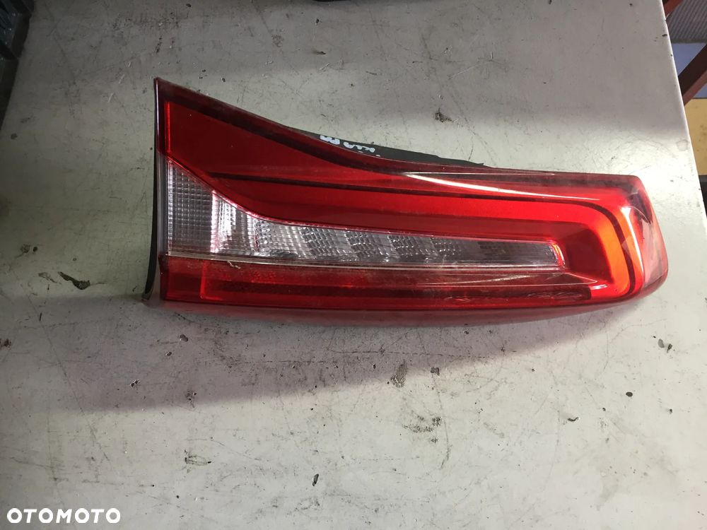 FORD FOCUS MK4 KOMBI 19R LAMPA PRAWA TYŁ JX7B-13A603-EC