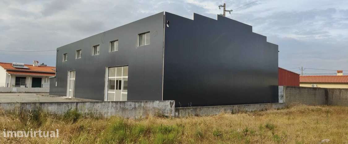 Alugo armazém 400m2 em Pataias - Grande imagem: 3/11