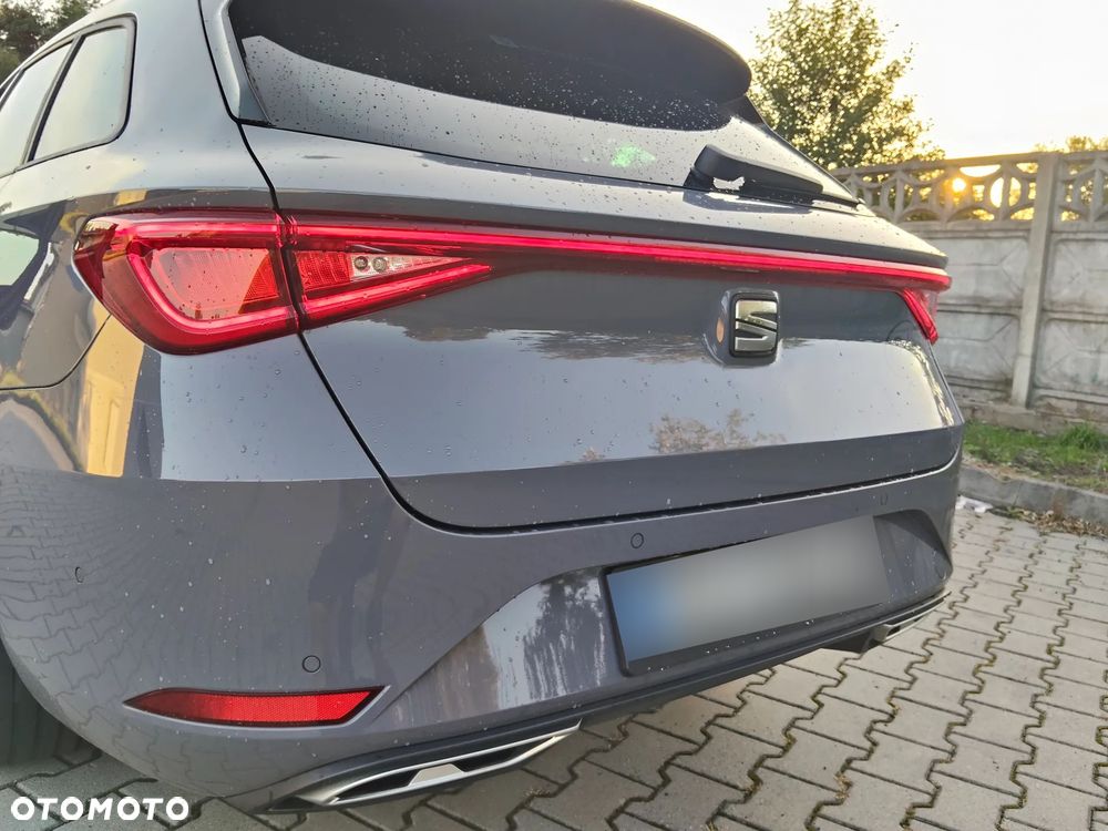 Seat Leon Sportstourer 2.0 TDI FR DSG - 11