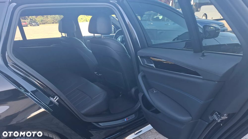BMW Seria 5 - 25