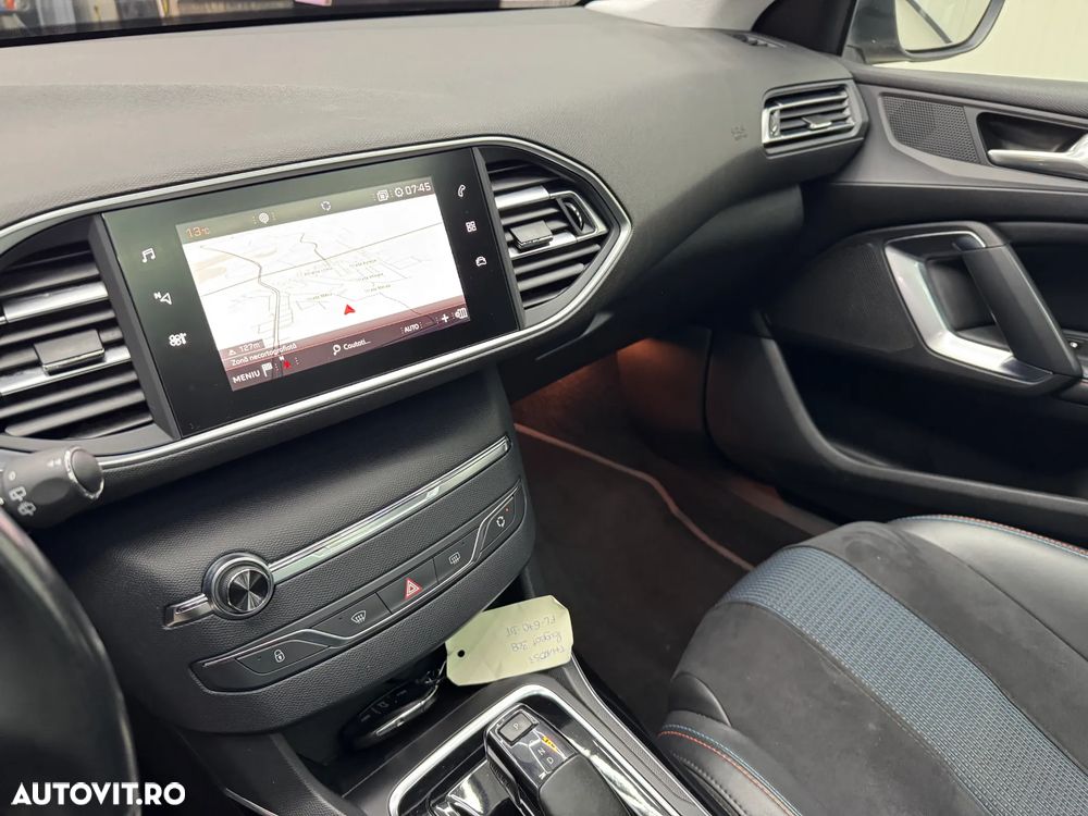 Peugeot 308 PureTech 130 GPF EAT8 Stop & Start Tech Edition - 24