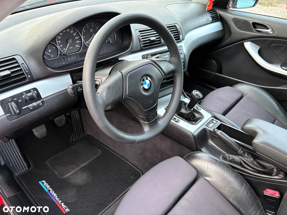 BMW Seria 3 323i - 23
