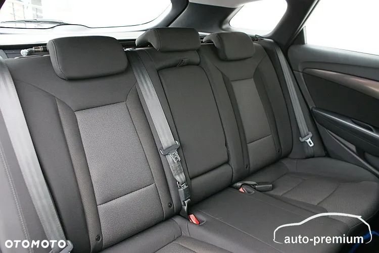 Hyundai i40 Kombi 1.7 CRDi Premium - 25