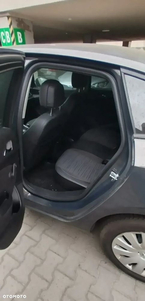 Opel Astra 1.6 Active - 4