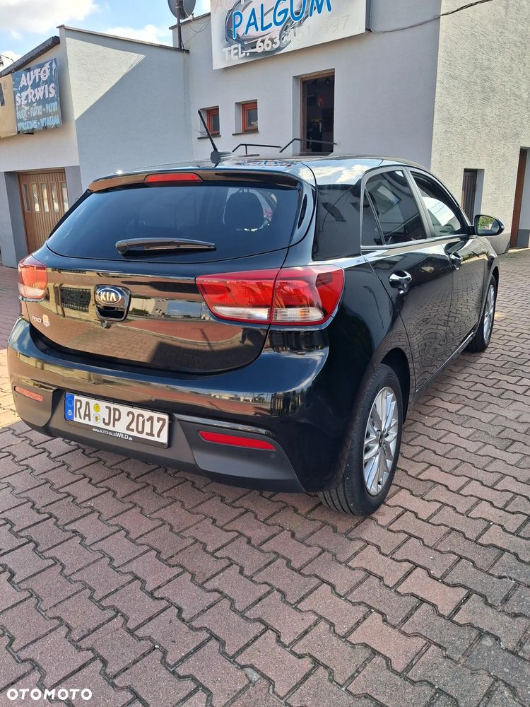 Kia Rio - 5