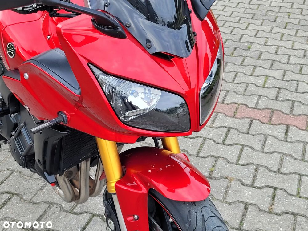 Yamaha FZ - 24