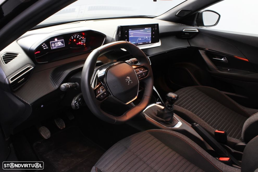 Peugeot 2008 1.2 PureTech Active Pack - 20