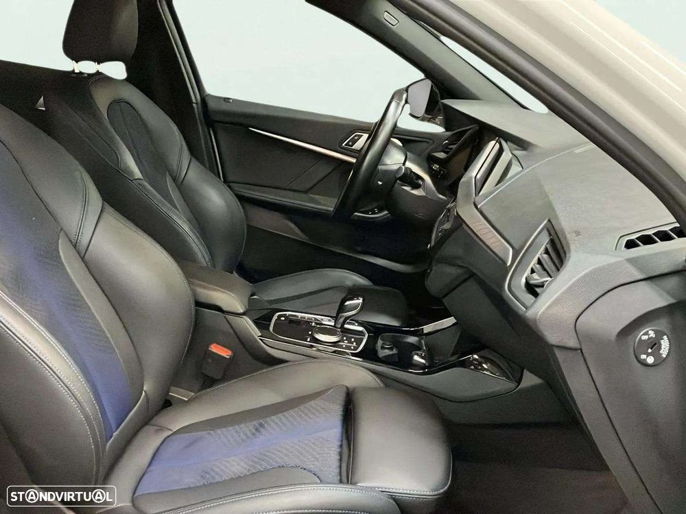 BMW 116 d Pack Desportivo M Auto - 16