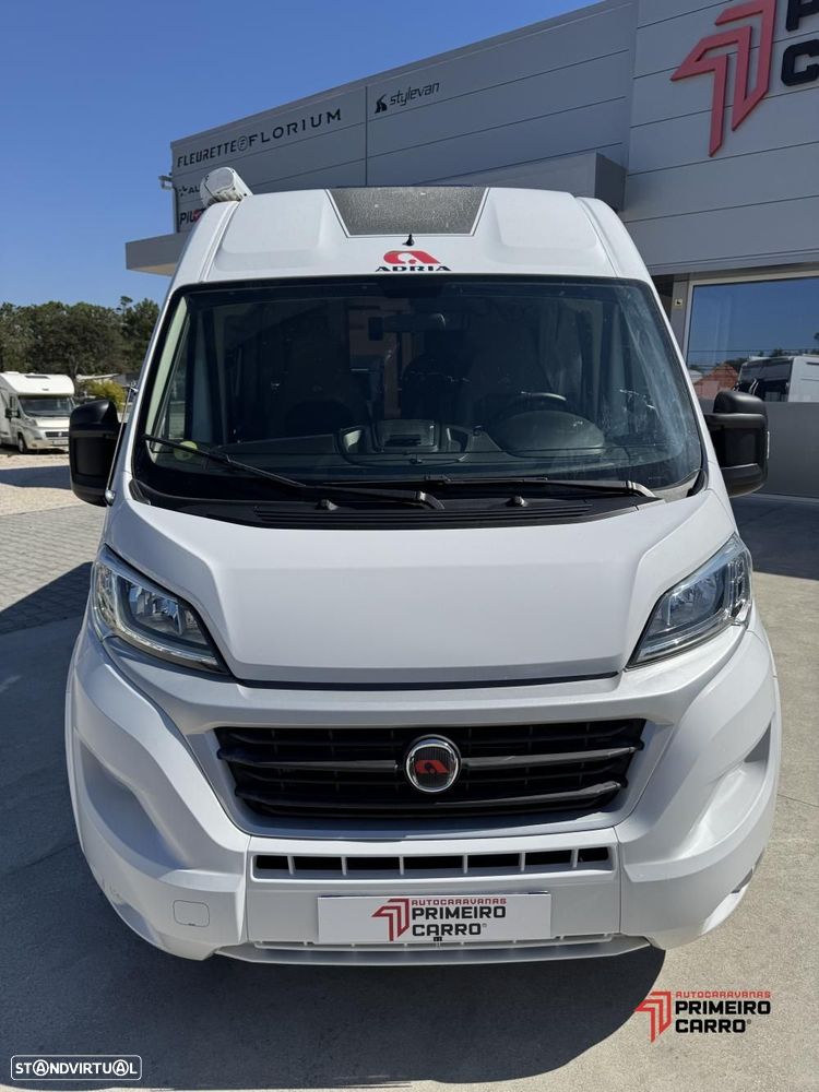 Adria Twin 600 SP cama transversal - 33