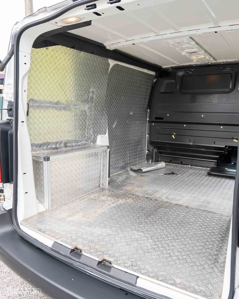 Opel Vivaro 2.0 CDTi L2H1 Essentia Inc - 35