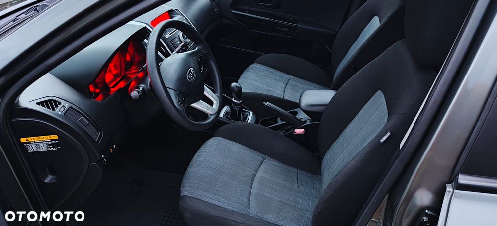 Kia Ceed - 15
