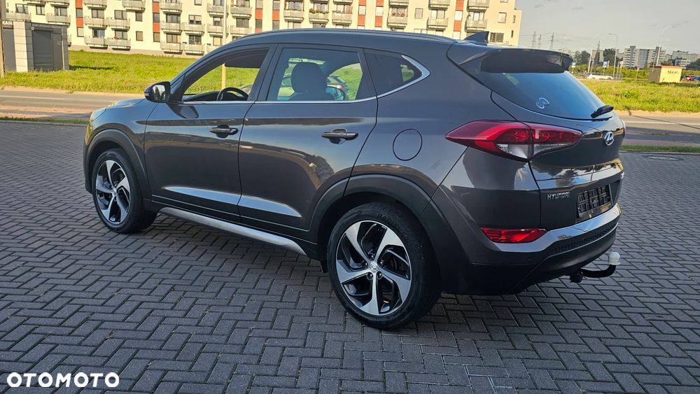 Hyundai Tucson 1.7 CRDI BlueDrive TourdePologne 2WD - 30