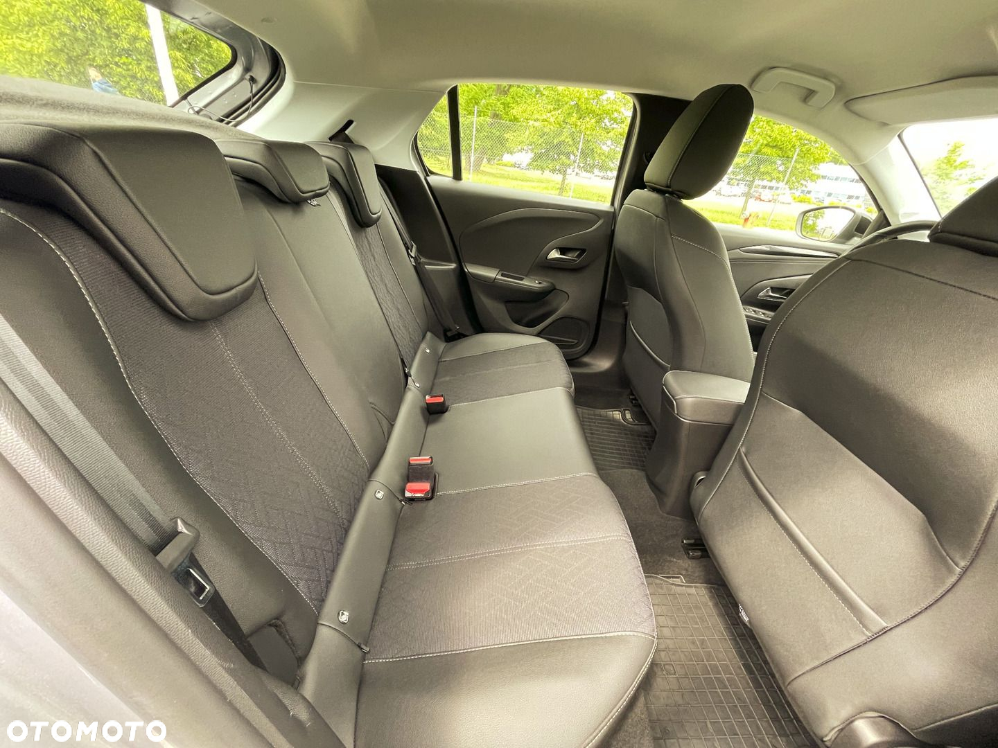 Opel Corsa 1.2 Edition S&S - 12