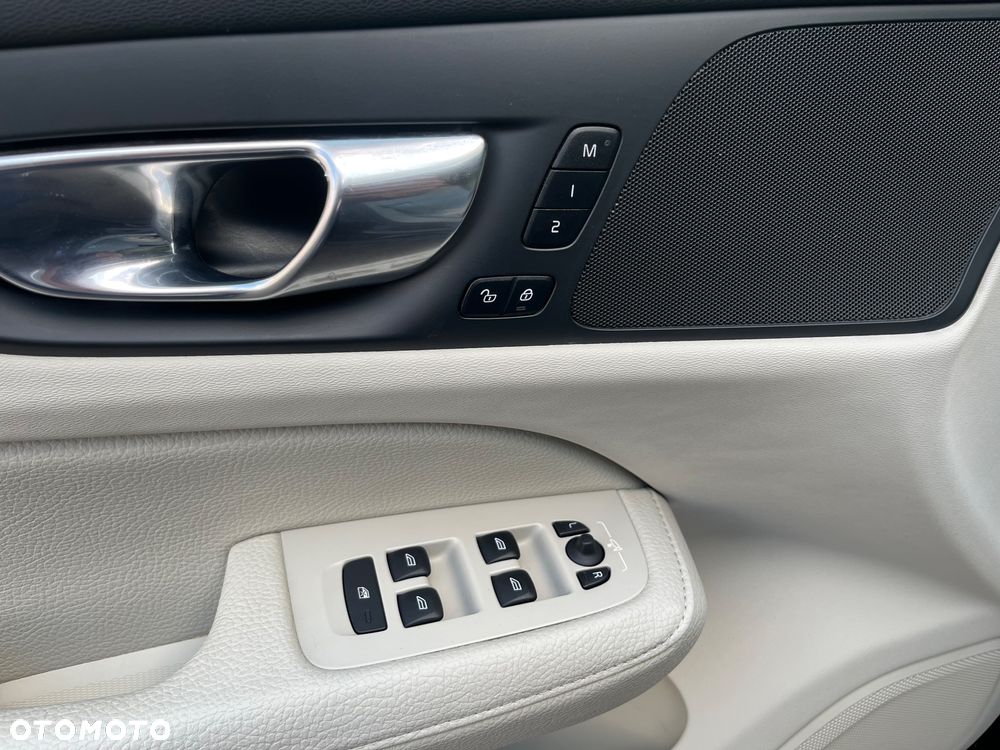 Volvo V60 B5 B AWD Geartronic Inscription - 21