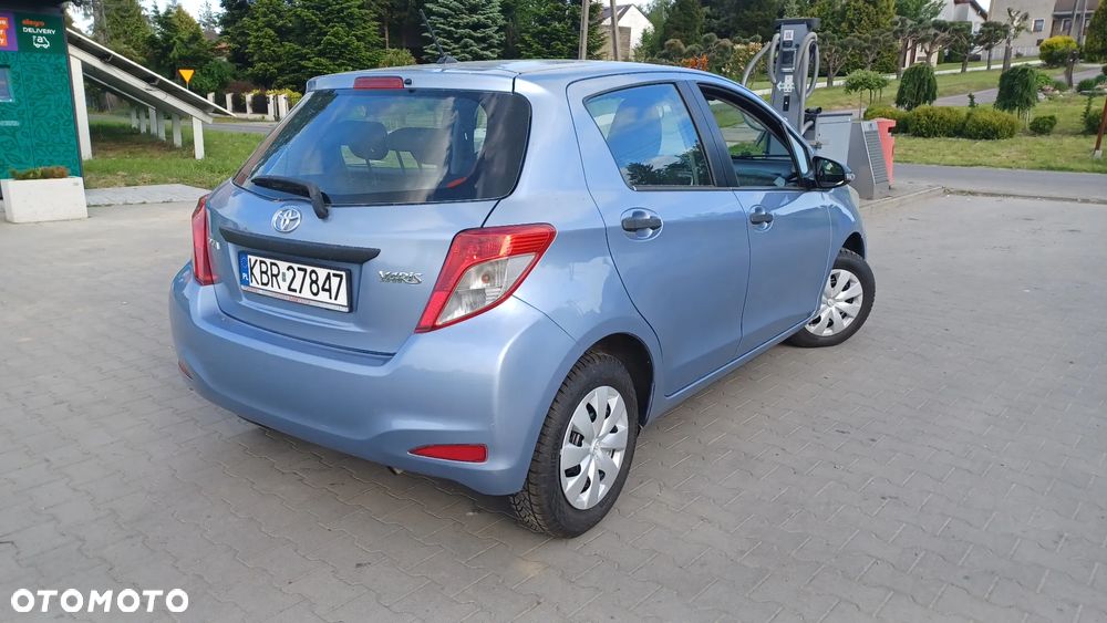Toyota Yaris - 2