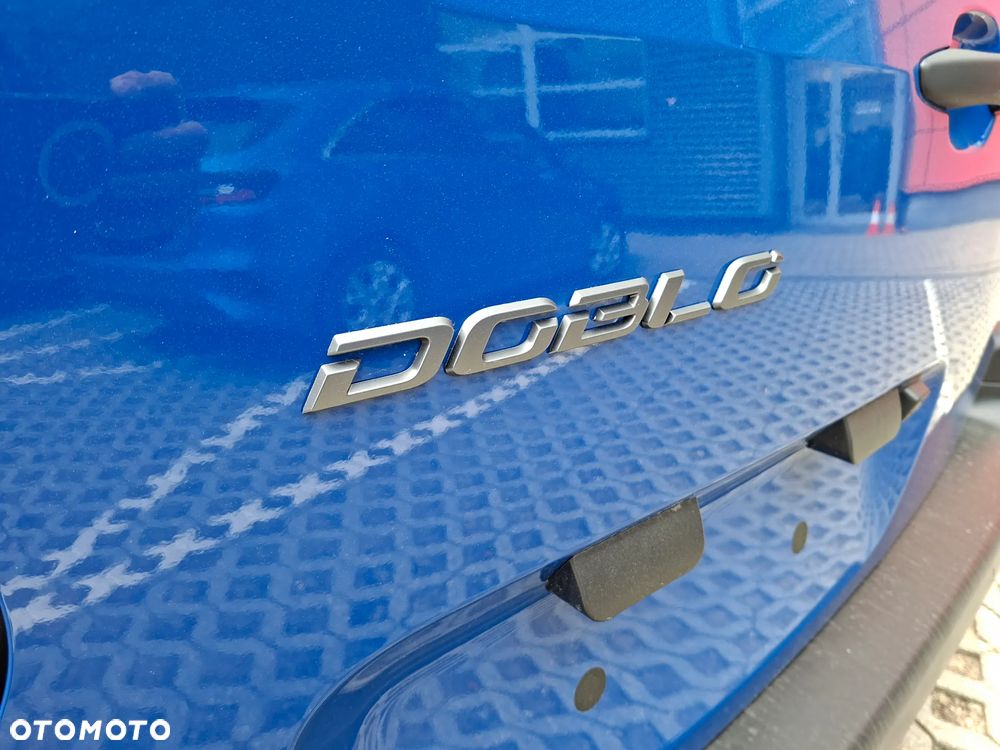 Fiat BOGATE WYPOSAŻENIE, OD RĘKI - DOBLO L2 1,5 102KM - kamera cofania, LED, Wykładzina antypoślizgowa - 11