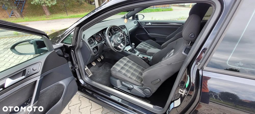 Volkswagen Golf GTD BlueMotion Technology - 23