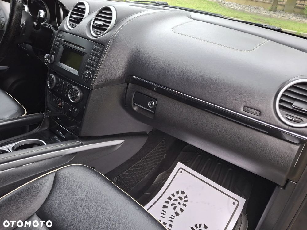 Mercedes-Benz ML - 20