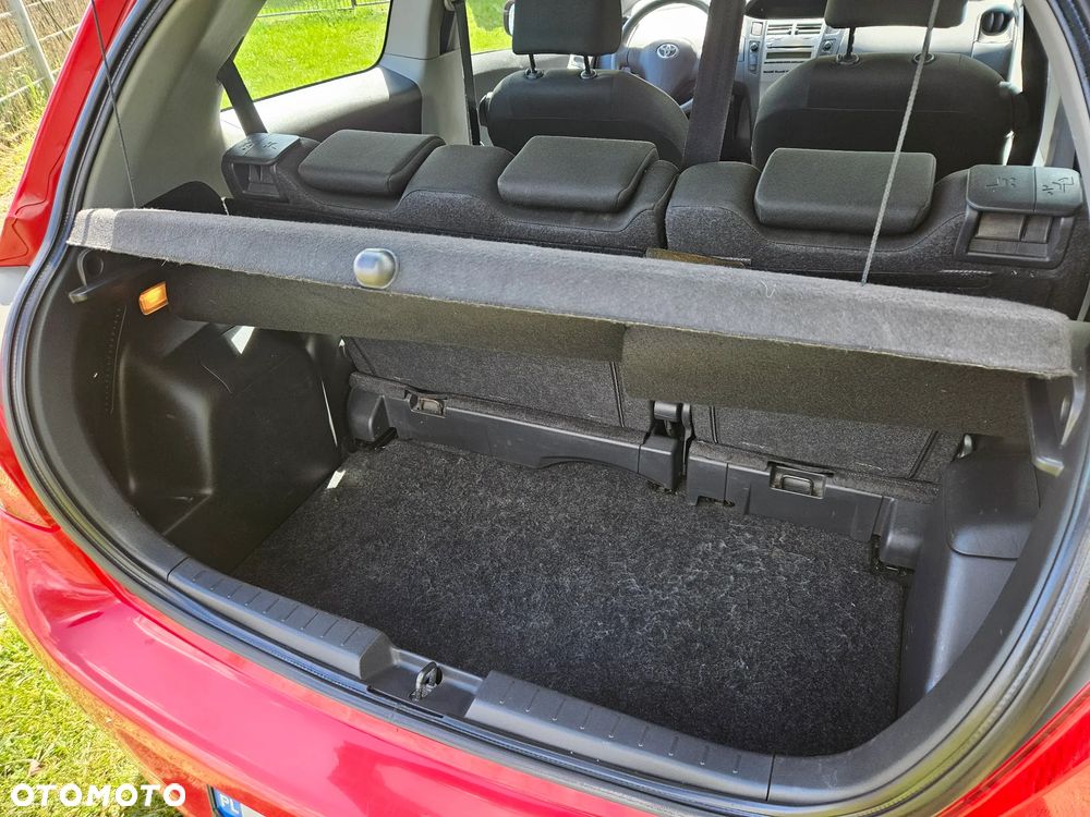 Toyota Yaris 1.33 Luna - 8